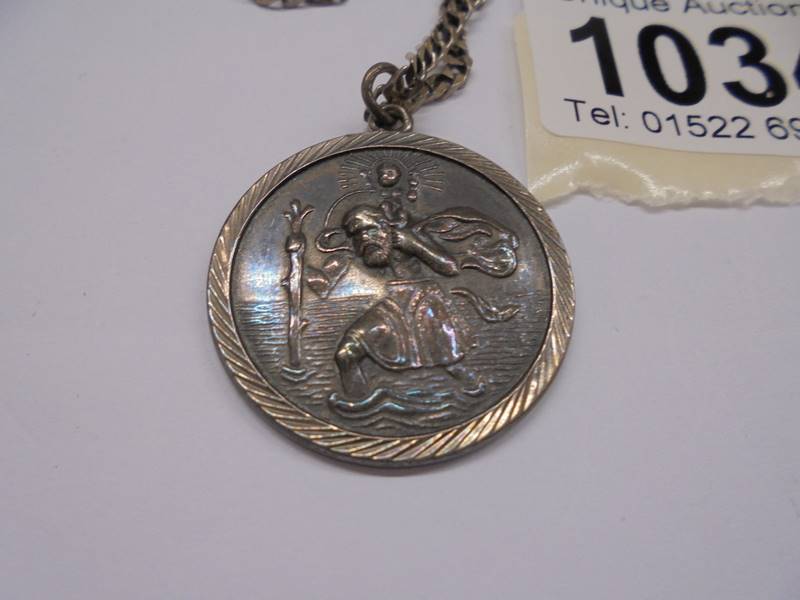 A silver St. Christopher with attached silver chain, 15 grams. - Image 2 of 3