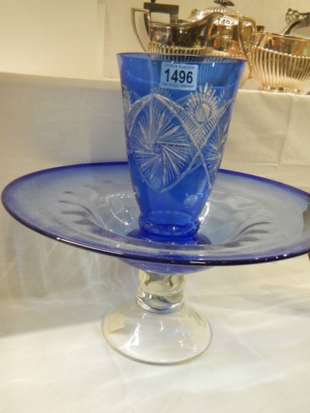 A large blue bowl and an overlaid blue vase. COLLECT ONLY - Image 2 of 3