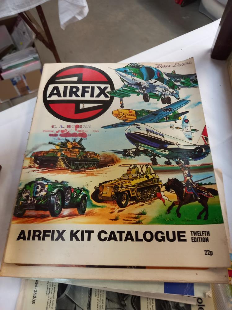 A quantity of vintage empty model kit boxes including Airfix Aurora etc - Image 11 of 16