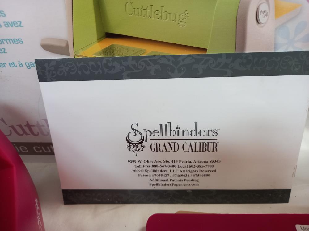 Spellbinder craft machine and a Cuttlebug, both boxed or bagged COLLECT ONLY - Image 3 of 6