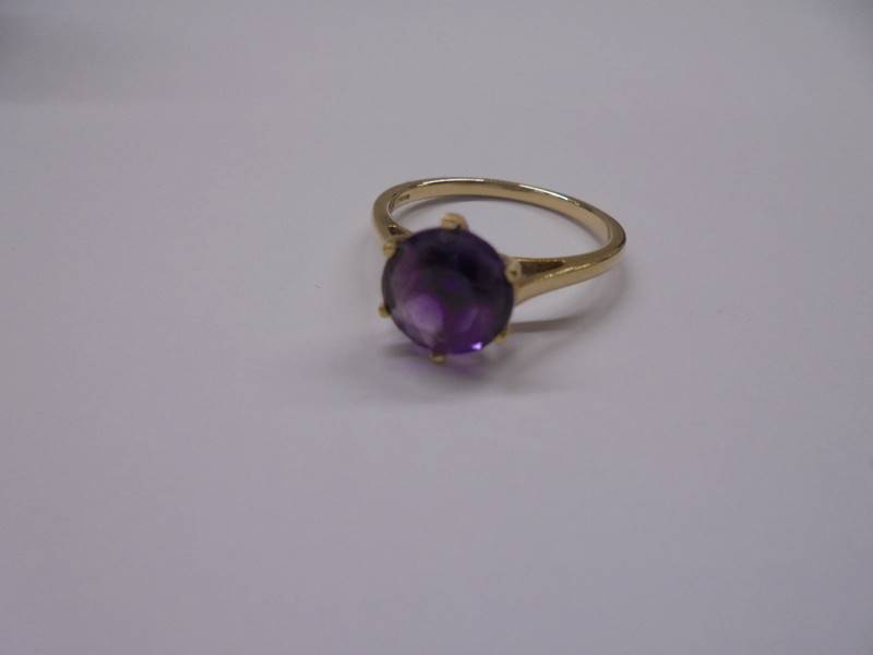 An American 10ct gold amethyst ring, size L, 1.78 grams. - Image 2 of 3