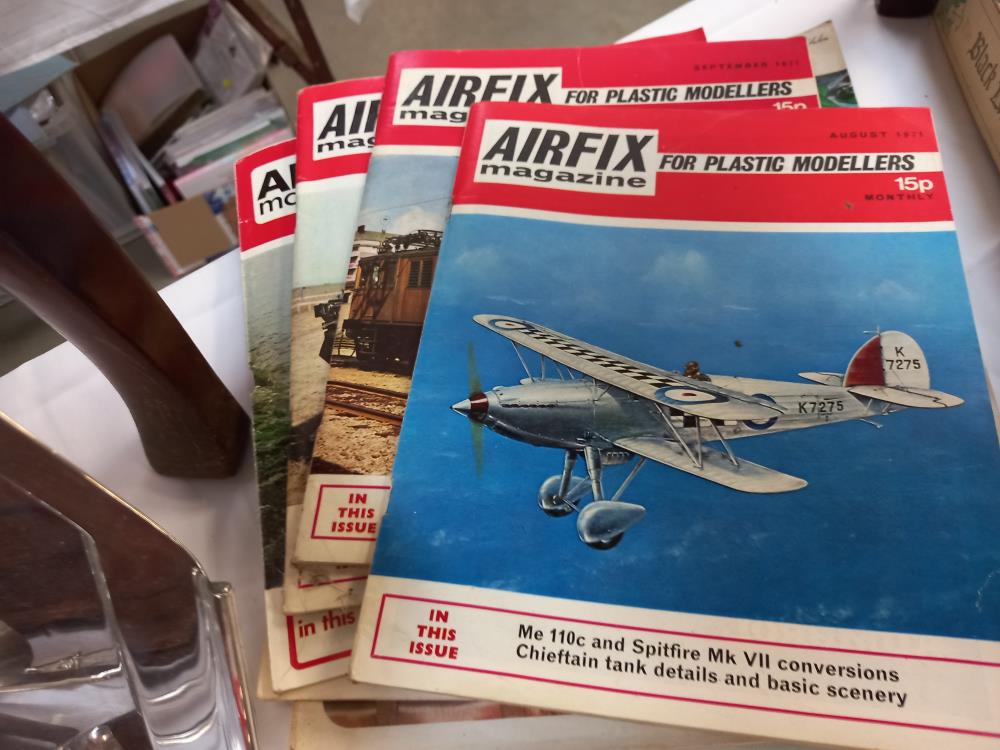 A quantity of vintage empty model kit boxes including Airfix Aurora etc - Image 10 of 16