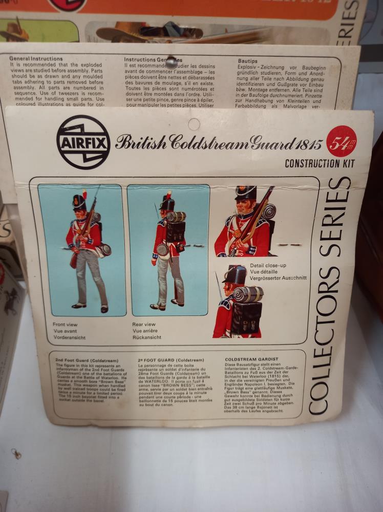 A good selection of vintage Airfix collectors series 54mm military figure kits - Image 10 of 20