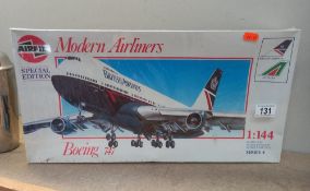 Airfix 08174 modern airliners Boeing 747 1.14 scale series 8 sealed