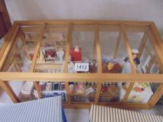 A dolls delicatessen shop with contents. COLLECT ONLY.