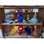 10 pieces of coloured art glass including art deco lidded trinket pot