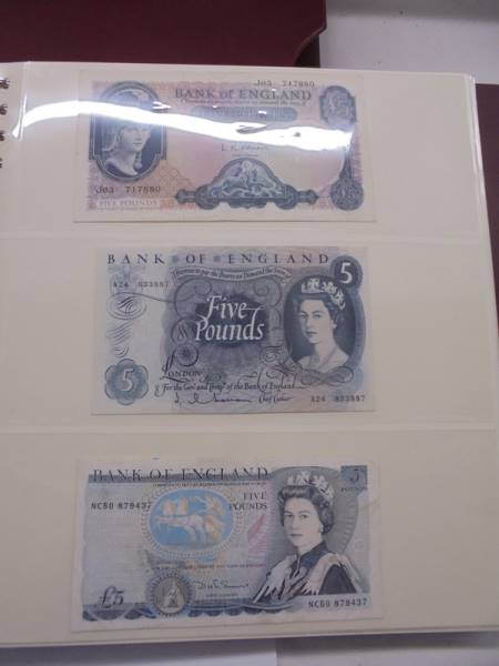 An excellent collection of world bank notes including UK, Asia, USA, Africa etc., 7 albums, - Image 28 of 75