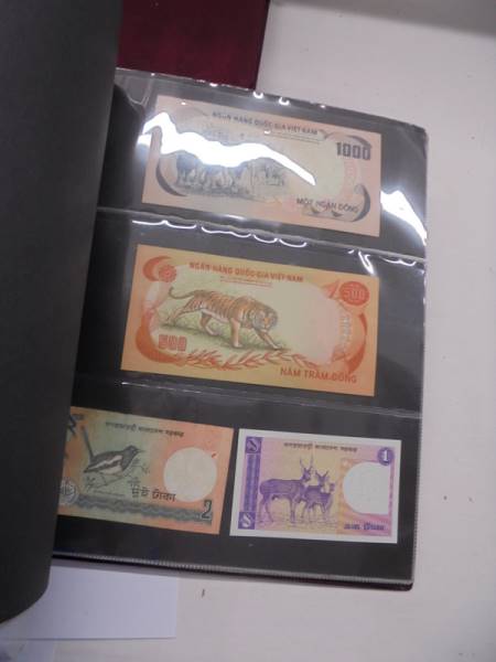 An excellent collection of world bank notes including UK, Asia, USA, Africa etc., 7 albums, - Image 66 of 75