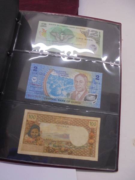 An excellent collection of world bank notes including UK, Asia, USA, Africa etc., 7 albums, - Image 21 of 75