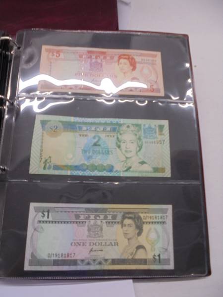 An excellent collection of world bank notes including UK, Asia, USA, Africa etc., 7 albums, - Image 20 of 75