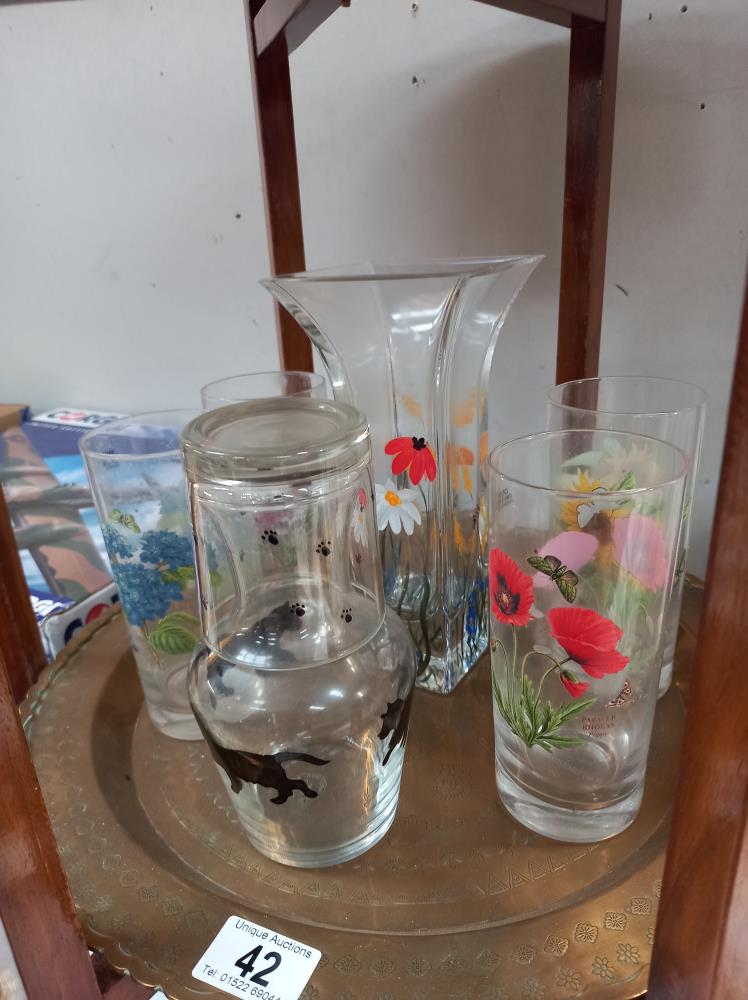 A quantity of decorative glasses, bowl, vase and a cat carafe and tumbler - Image 3 of 7