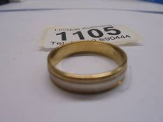 A 9ct gold wedding ring, size P, 2.5 grams.