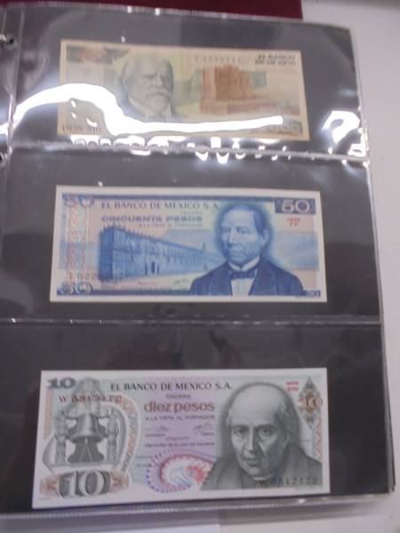 An excellent collection of world bank notes including UK, Asia, USA, Africa etc., 7 albums, - Image 9 of 75