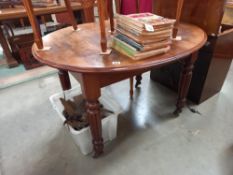 A Victorian mahogany dining table COLLECT ONLY