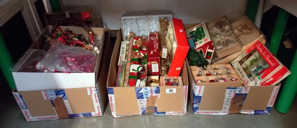 3 boxes of vintage decorations COLLECT ONLY