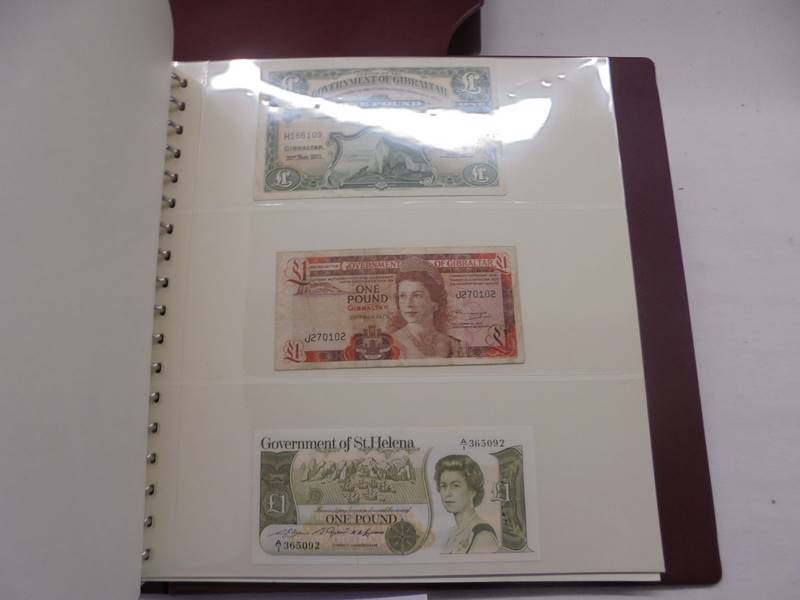 An excellent collection of world bank notes including UK, Asia, USA, Africa etc., 7 albums, - Image 42 of 75