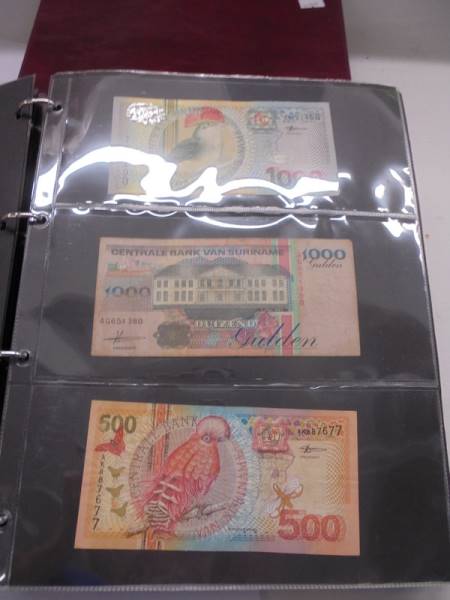 An excellent collection of world bank notes including UK, Asia, USA, Africa etc., 7 albums, - Image 12 of 75