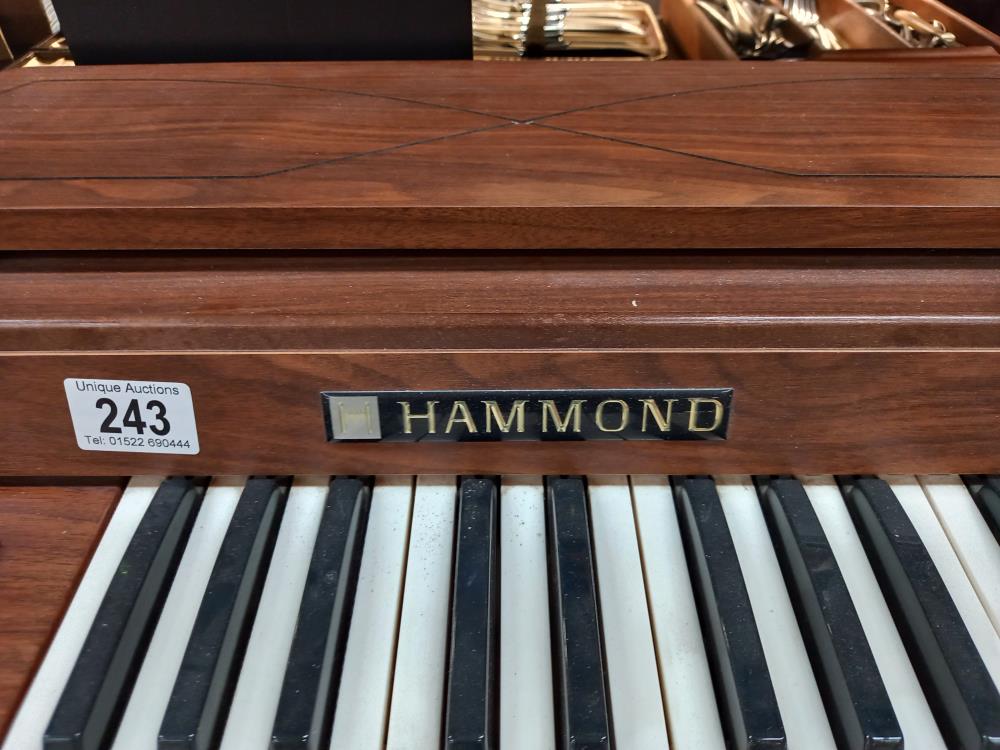 A Hammond electric organ with stool COLLECT ONLY - Image 3 of 5