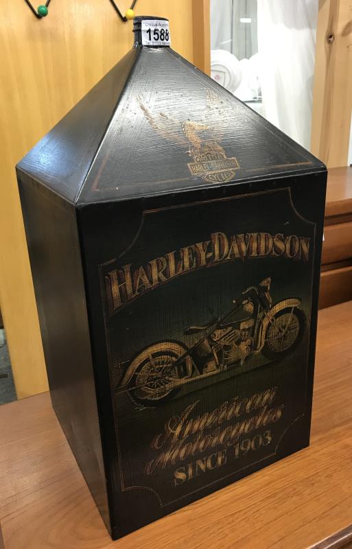 An old painted tin canister with top ( Harley Davidson). - Image 3 of 3