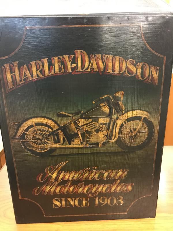 An old painted tin canister with top ( Harley Davidson). - Image 2 of 3