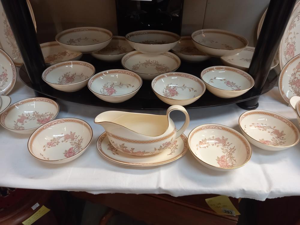 Approximately 65 pieces of 'Lisette' dinner set from the Romance collection by Royal Doulton COLLECT - Image 6 of 8