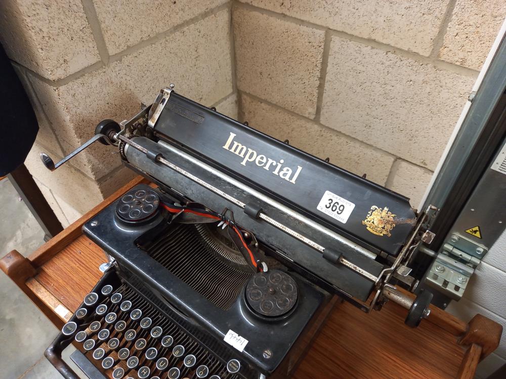 A vintage Imperial typewriter. - Image 3 of 3