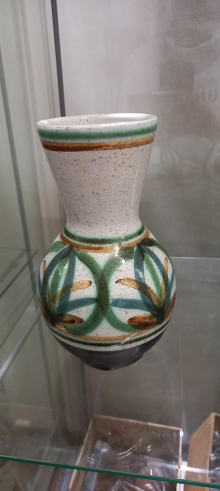 5 Rye Cinque pottery vases - Image 6 of 7
