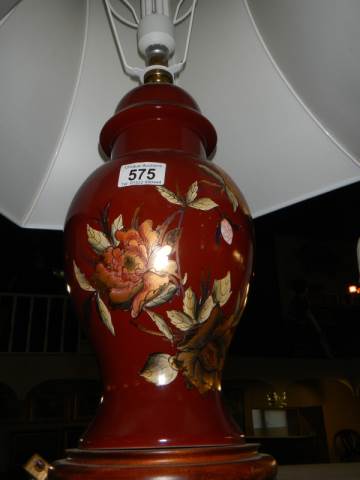 A hand painted ceramic table lamp. - Image 2 of 2