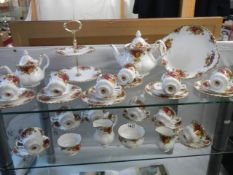Approximately 35 pieces of Royal Albert Old Country Roses porcelain, COLLECT ONLY.