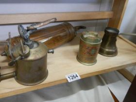 A mixed lot of brass ware.