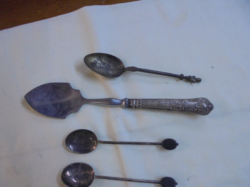 Six silver coffee bean spoons, a silver handled sugar spoon and an unmarked spoon. - Image 3 of 4
