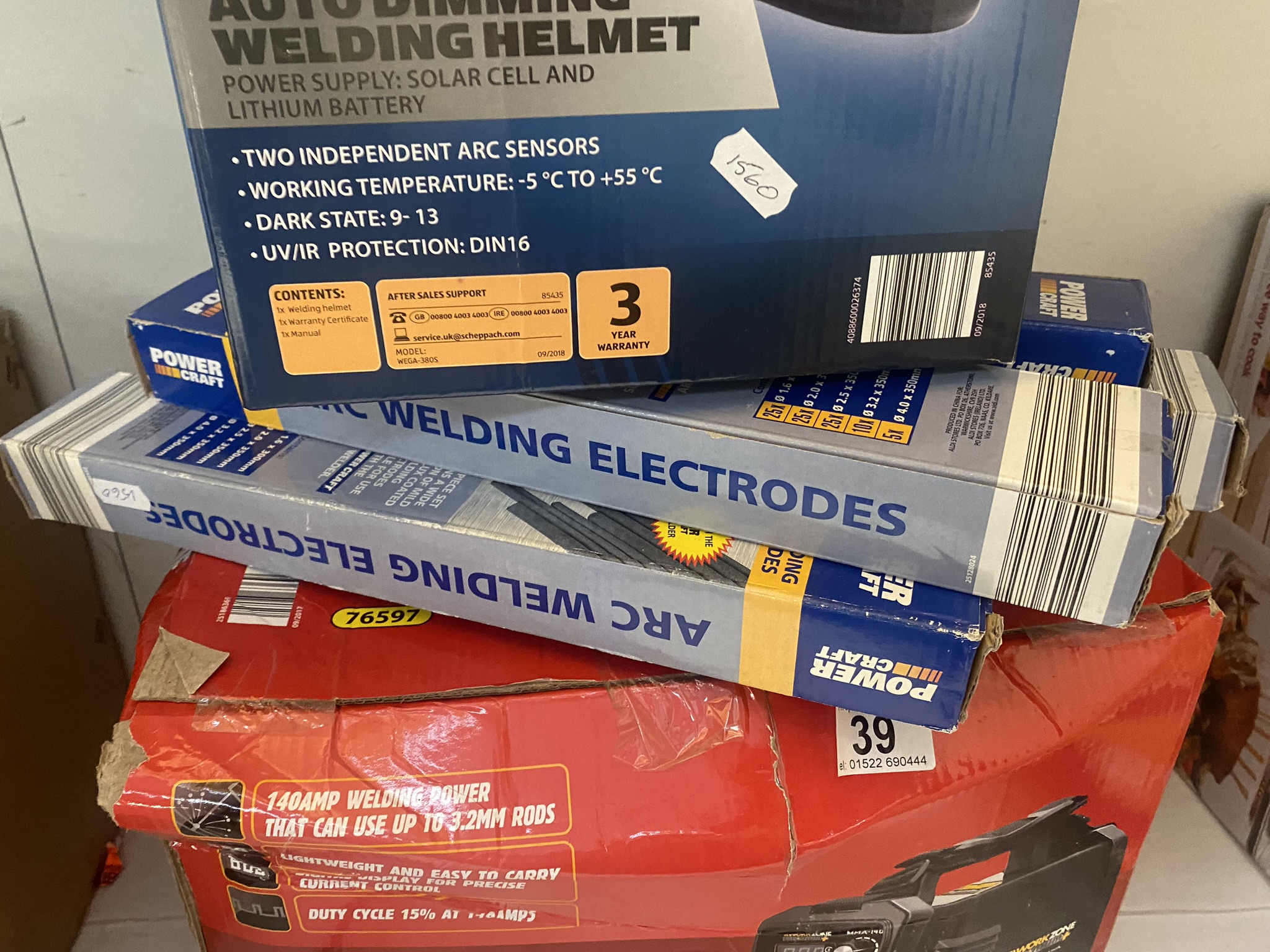 A boxed WorkZone Inverter Welder and a boxed WorkZone Auto Dimming Welding Helmet - Image 3 of 4