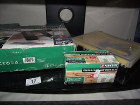 Boxed pneumatic stapler, staple gun set and box of staple/nails COLLECT ONLY