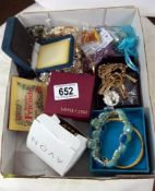 A mixed lot of costume jewellery