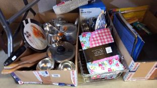 A quantity of kitchenalia, including Pyrex, stainless steel, cutlery etc