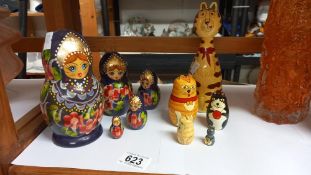 2 sets of Russian dolls/cats