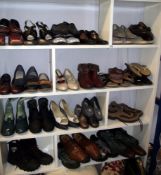A good lot of ladies and gents shoes, approximately 30 pairs in total, ladies size 6, men's size