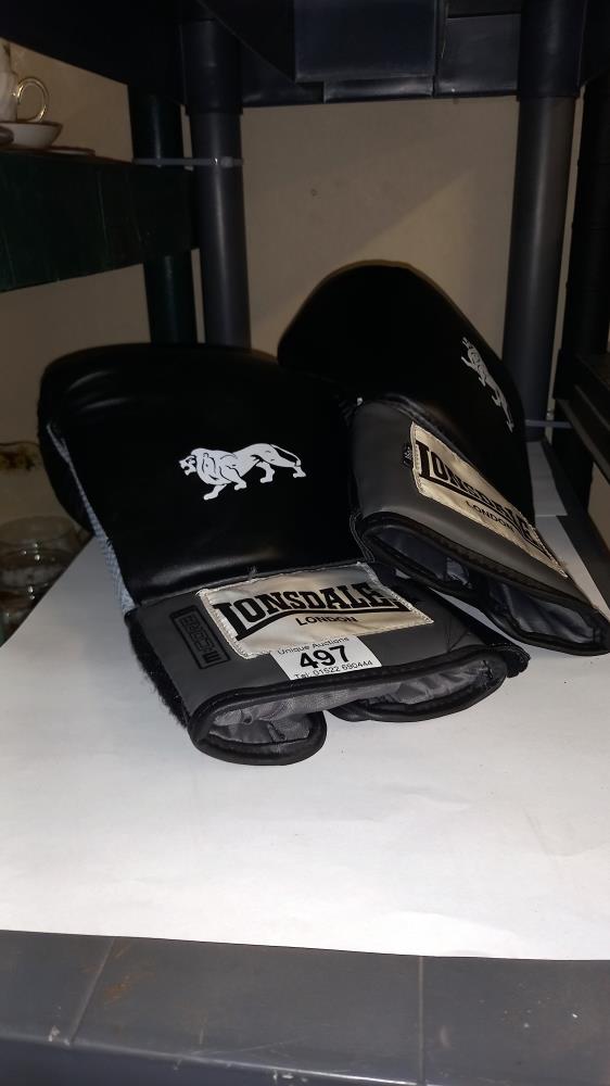 Lonsdale boxing gloves