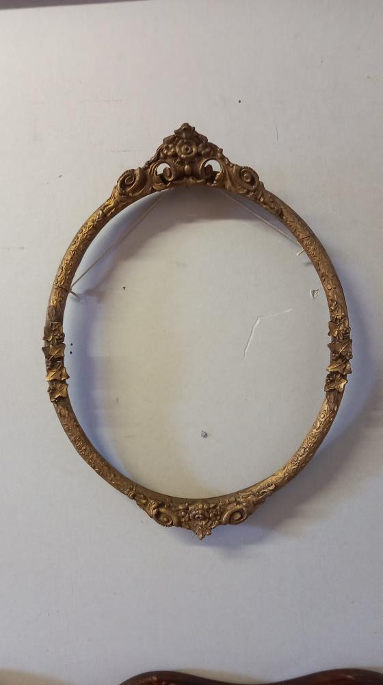 2 oval ornate picture frames - Image 2 of 3
