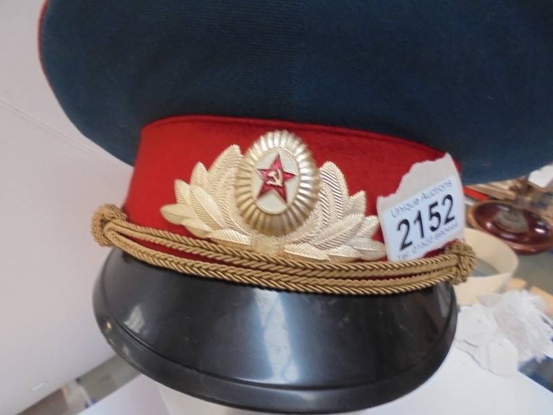 A Russian officers cap. - Image 2 of 3