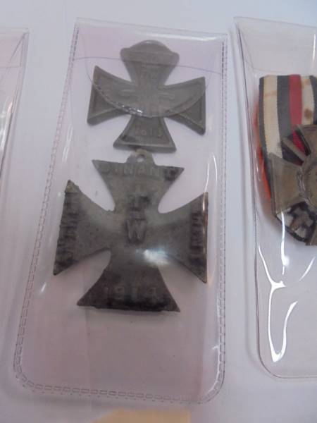 A 1914/18 German medal, two iron crosses and a 1907 German medal. - Image 3 of 4