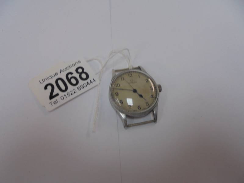 A military WW2 Omega wrist watch, (no strap) in working order. - Image 4 of 6