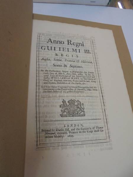 A collection of parliamentary and legal bill including late 17th and early 18th century examples. - Image 4 of 7