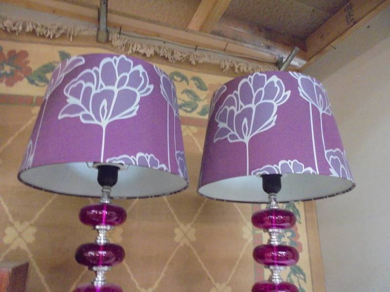 A pair of red table lamps with shades. COLLECT ONLY. - Image 3 of 3