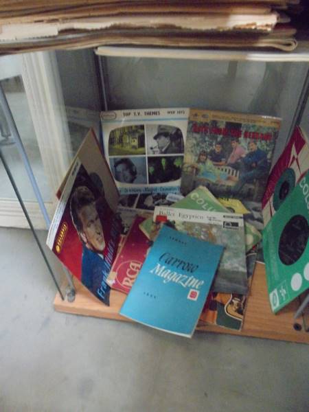 A good lot of Elvis LP's, books etc., - Image 4 of 5