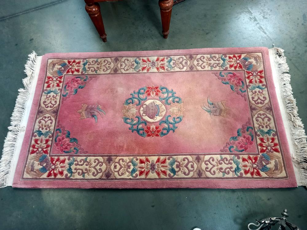 A pink wool rug, COLLECT ONLY. - Image 2 of 5