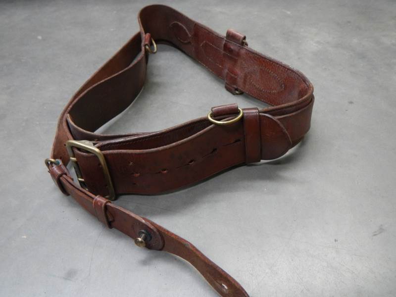 A good old army belt.