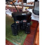 A cased set of Asahi Pentax binoculars, 8 x 40 wide field 95'