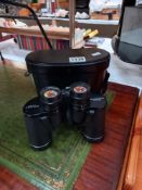 A cased set of Asahi Pentax binoculars, 8 x 40 wide field 95'