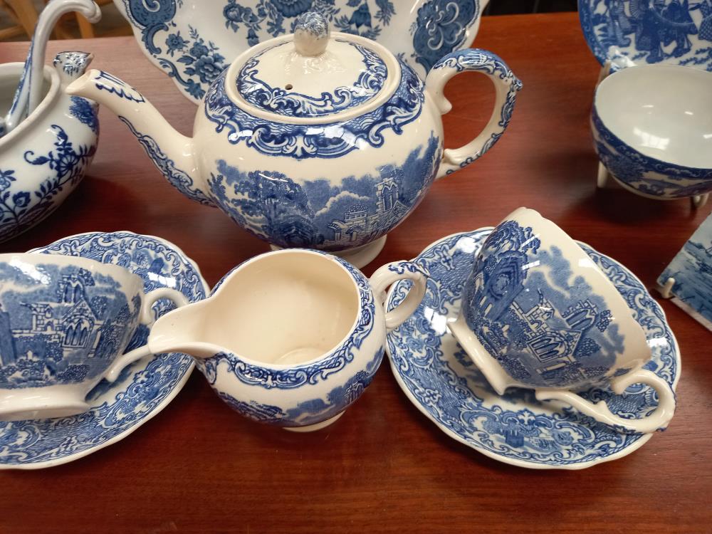 A quantity of blue & white including Delft tiles, Japanese cup & saucer & other china COLLECT ONLY. - Image 3 of 5